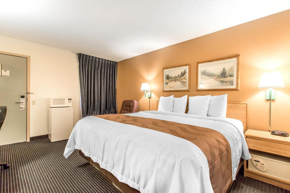 Quality Inn Cleveland Exterior photo
