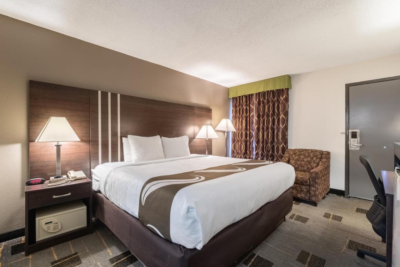 Quality Inn Cleveland Exterior photo